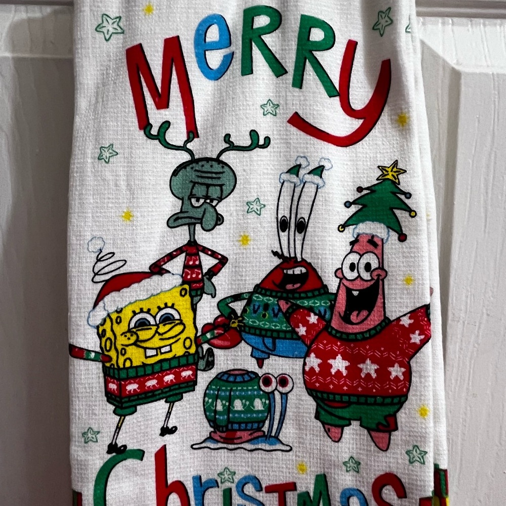 SpongeBob SquarePants Merry Christmas Holiday Towel - White